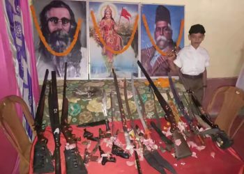 आरएसएस ने शस्त्र पूजन कार्यक्रम का किया आयोजन