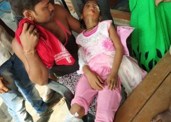 सड़क दुर्घटना में दो बच्चियों सहित तीन गंभीर