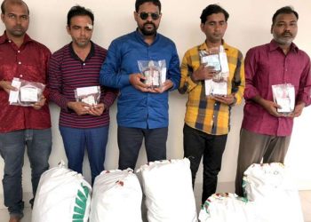 लखनऊ : नकली खून बेच रहे बड़े रैकेट का भंडाफोड़, केमिकल और पानी मिलाकर बना रहे थे खून