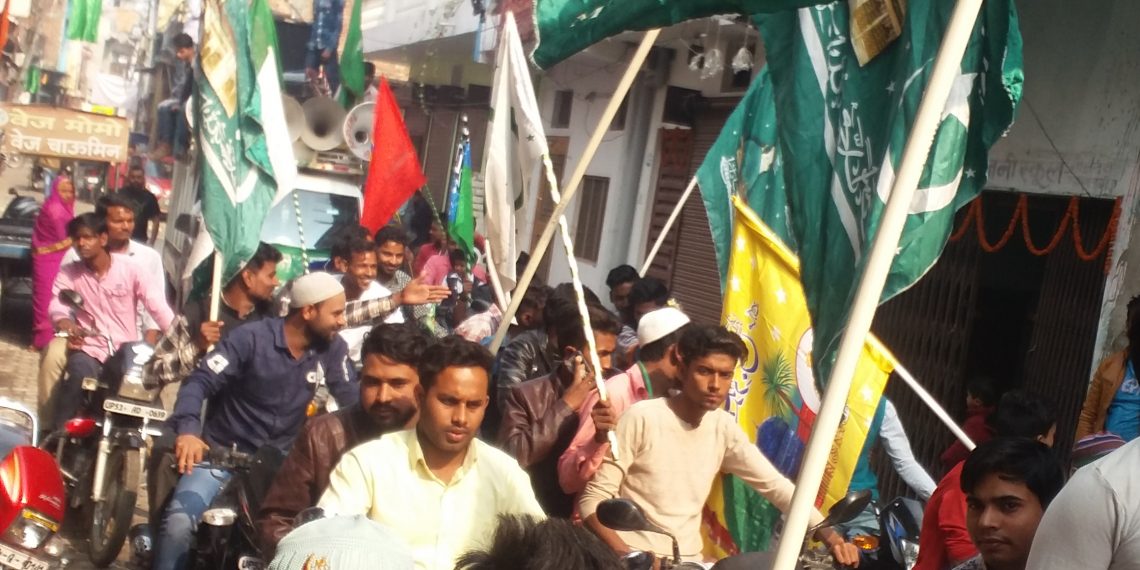 नौतनवा: बारहवी रवि-उल-अव्वल की नगर में निकला मोटरसाइकिल जुलूस