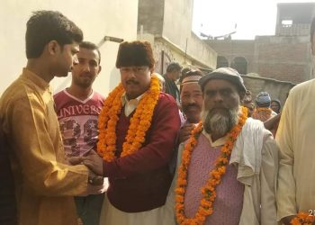 नौतनवा: अल्लाह की इबादत कर जिला पंचायत सदस्य वसीम खान ने की सड़क की शिल्यानास