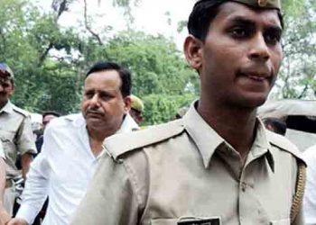 महराजगंज: गरौङा चीनी मील के करोड़ो का बकायेदार और बैंक कर्मी का हत्यारा पूर्व सांसद ग्रिफ्तार