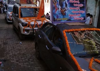 नौतनवां: झारखण्डी महादेव मंदिर से निकला भब्य शिव बारात की झांकी, झूमते दिखे नगरवासी