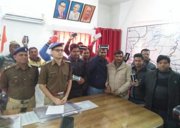 महराजगंज: डी बी एस न्यूज की तत्परता का असर, अश्वनी भंडारी नौतनवा की खोई हुई मोबाइल हुई  बरामद