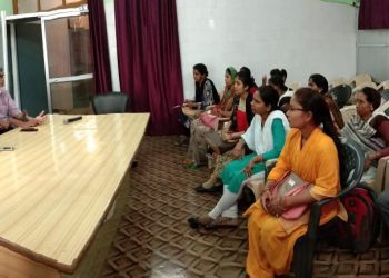 सृष्टि सेवा संस्थान ने किया परिवार नियोजन के लिए जागरूकता बढ़ाने पर चर्चा कार्यक्रम का आयोजन