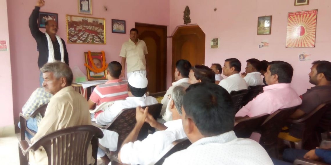 निबलो-शोषितो के सच्चे हितैषी थे जनेश्वर मिश्र: पूर्व विधायक मुन्ना सिंह