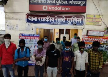 बचपन बचाओ आंदोलन की सूचना पर रेस्क्यू के माध्यम से गोरखपुर रेलवे स्टेशन पर दो बाल तस्कर गिरफ्तार