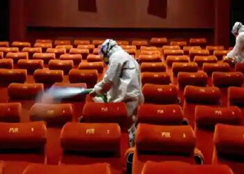 खुशखबरी: आज से खुलेंगे मल्टीप्लेक्स और सिनेमाहाॅल, 50 फीसदी दर्शकों को बैठाने की ही मिलेंगी अनुमति
