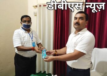 सिद्धार्थनगर: बीडीओ बढ़नी ने तहसीलदार के स्वागत में किया उपहार स्वरूप डायरी व कलम की भेंट