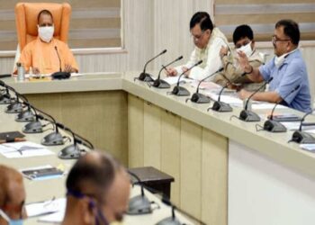 उत्तर प्रदेश में बिजली कर्मचारियों की हड़ताल: मुख्यमंत्री योगी आदित्यनाथ ने संभाला मोर्चा, बुलाई ऊर्जा विभाग की बड़ी बैठक