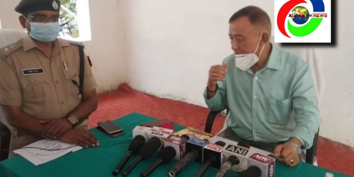 एडीजी ने किया नौतनवा का दौरा, पुलिस अधिकारियों के साथ की बैठक, दिए ये निर्देश