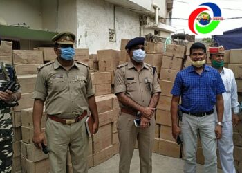 नौतनवा में एसडीएम और सीओ की छापेमारी में लाखों के सामान बरामद