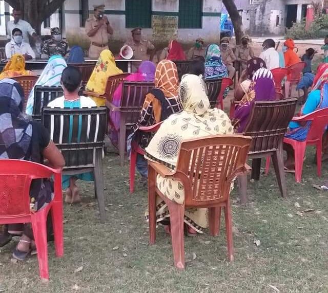 हरदी डाली में मिशन शक्ति के तहत महिलाओं में जगा रहे जगरूकता की धमक