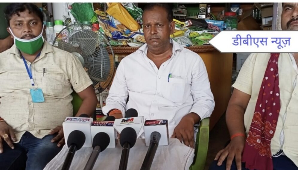 बृजमनगंज: पुलिस के कार्यप्रणाली पर भाजपा के वरिष्ट नेता ने बृजमनगंज थानाध्यक्ष के ऊपर लगाया आरोप, जल्द न सुधरे तो होगा आंदोलन