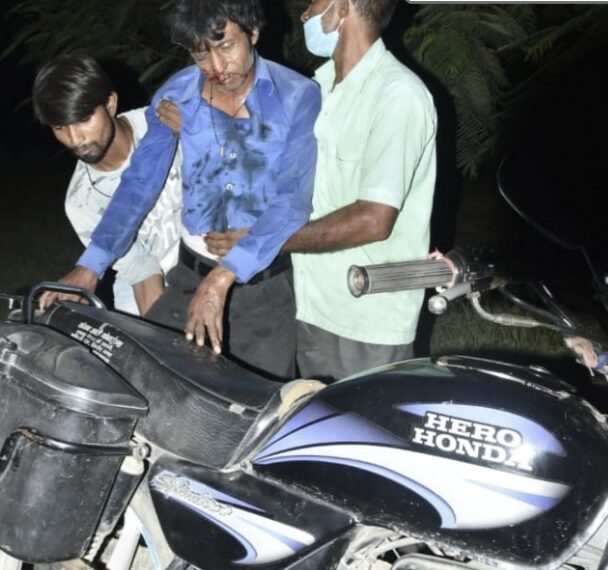 महराजगंज/बृजमनगंज: पंचायत भवन के पास रोड क्रास कर रहे युवक को बाईक सवार से लगी टक्कर, युवक की हुई मौत