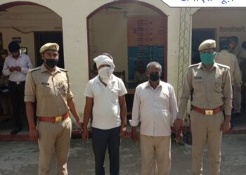 महराजगंज: श्यामदेउरवा थाने की पुलिस ने गंभीर धाराओं से वांछित चल रहे दो अभियुक्तों को गिरफ्तार कर भेजा न्यायालय