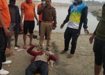 कैम्पियरगंज: राप्ती नदी में युवक का शव बरामद