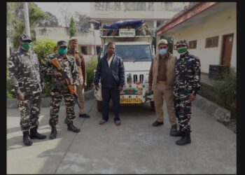 भगवानपुर एसएसबी ने पकड़ा एक पिकअप में 55 बोरी कनाडियन मटर