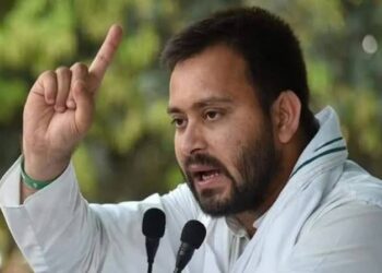 10 लाख नौकरियों के लिए मुख्यमंत्री, विधायकों का वेतन काटना पड़े तो कटेगा : तेजस्वी