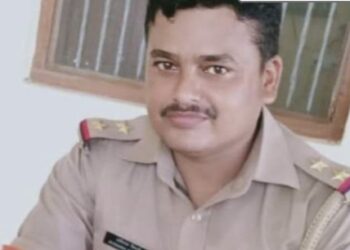 महराजगंज/बृजमनगंज: एसपी प्रदीप गुप्ता ने लेहड़ा चौकी इंचार्ज की मिल रही शिकायत पर किया लाइन हाजिर