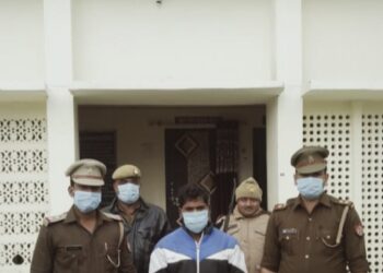 महराजगंज: बृजमनगंज थानाध्यक्ष ने कट्टा व कारतूस के साथ एक इनामी अभियुक्त को गिरफ्तार कर भेजा जेल