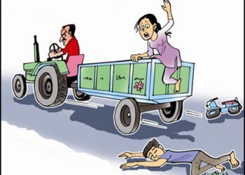 महराजगंज: बृजमनगंज ब्लॉक मोड़ पर ट्रैक्टर ट्राली के चपेट में आने से बाइक सवार दो युवक घायल, एक कि हालात गंम्भीर