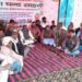 महराजगंज: दूसरे दिन भी जारी रहा किसानों का अनिश्चित कालीन धरना, जंगल के किनारे तारबाड़ लगवाने की मांग को लेकर डटे रहे किसान
