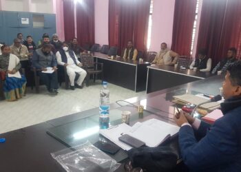 नौतनवां तहसील में कुतुबखाना बनाने को लेकर आगे आये तमाम गणमान्य, सभागार में बैठक