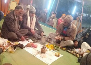 नौतनवां: जंगल गुलहरिया में हो रहा रामलीला का मंचाटन