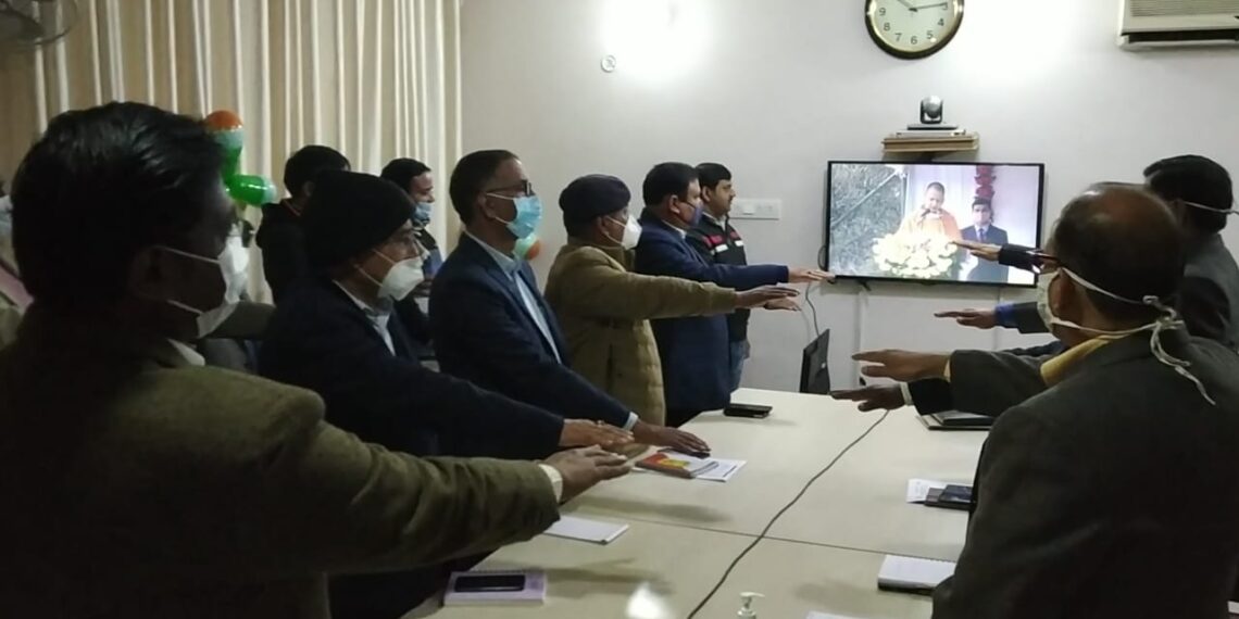 थोड़ी सी सजगता रखेगी परिवार को खुशहाल: मुख्यमंत्री योगी आदित्यनाथ