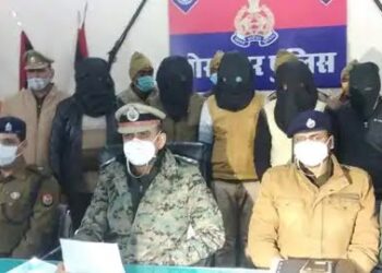गोरखपुर में नकली नही असली पुलिस की थी लूटपाट, दरोगा समेत 3 गिरफ्तार