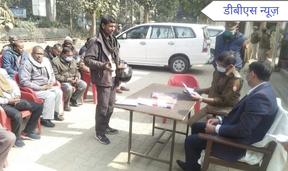 महराजगंज: थाना समाधान दिवस पर जिलाधिकारी व पुलिस अधीक्षक द्वारा थाना श्यामदेउरवा व घुघली पर की गयी जनसुनवाई