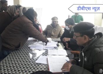 बृजमनगंज: समाधान दिवस पर एसडीएम और सीओ ने बृजमनगंज थाने का किया निरीक्षण