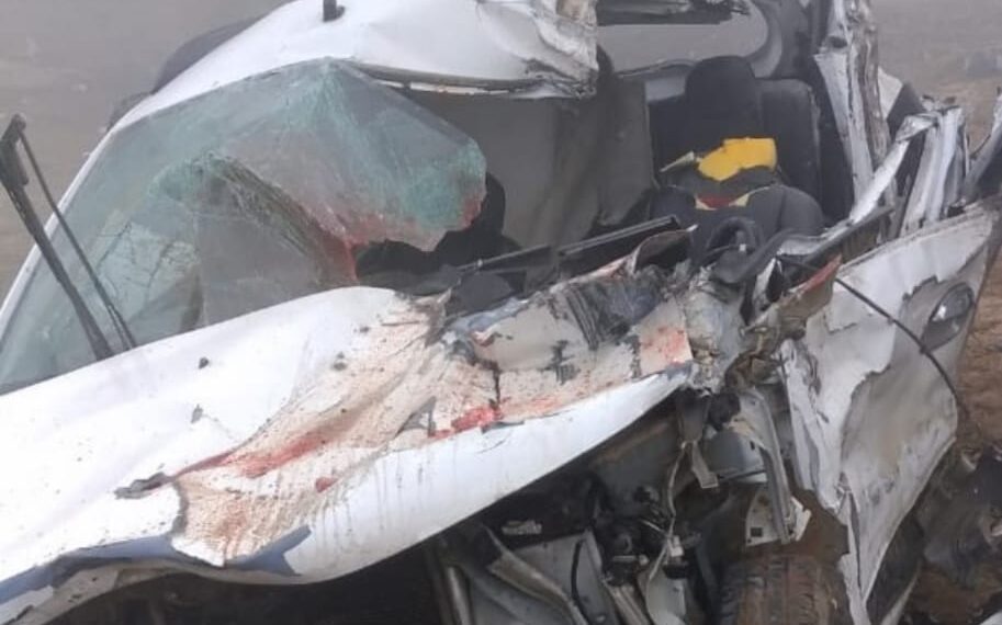 नौतनवां में दर्दनाक हादसा, खड़े ट्रक में घुसी कार, मामा भांजे की मौके पर मौत अन्य घायल