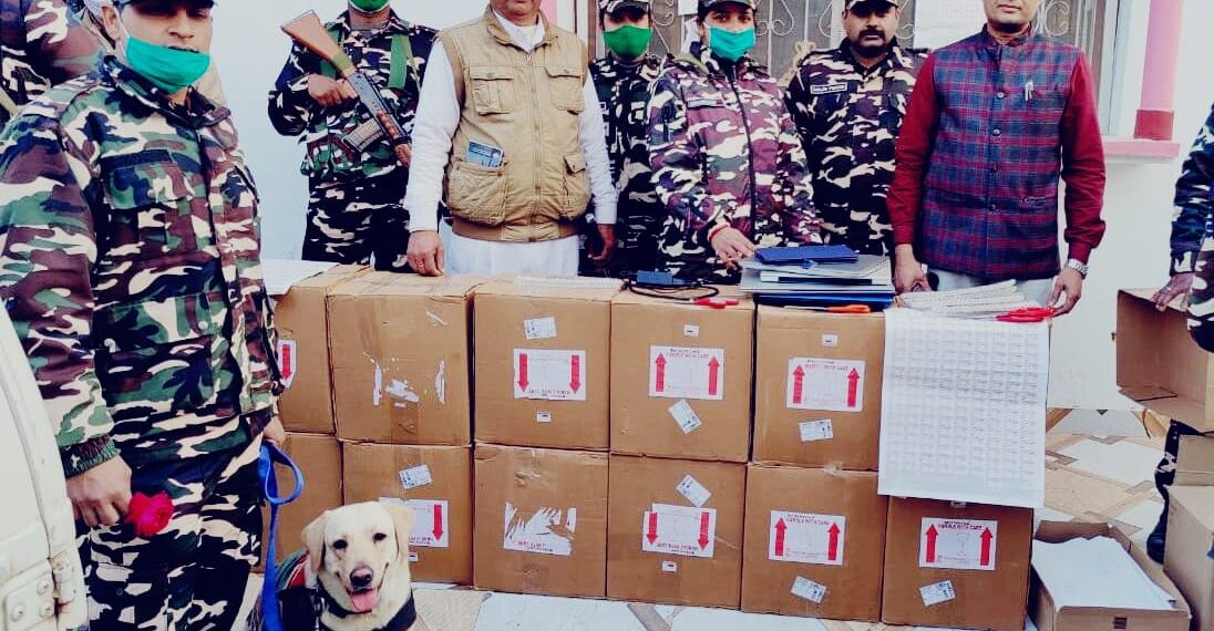 सोनौली: नशीली दवाओं के अवैध फैक्ट्री का भंडाफोड़, करोड़ों की अवैध दवाएं बरामद