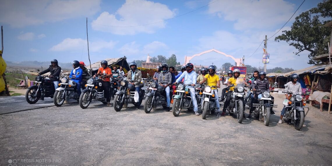 महराजगंज: बाइक रैली निकाल युवा शक्ति प्रदर्शन, युवा कांग्रेसी नेता राकेश गुप्ता ने कहा आगे आये युवा