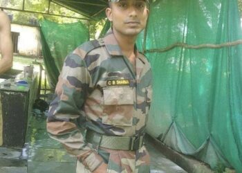 महराजगंज: कश्मीर के अखनूर में आंतकवादियों से लड़ते हुए महराजगंज का लाल हुआ शहीद