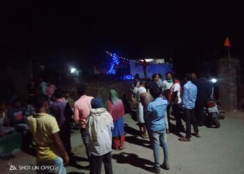 पुरैनिया शिव मंदिर में त्रिकाल शिव भक्तों ने धूमधाम से मनाया शिवरात्रि का त्योहार