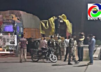 नौतनवां: एसएसबी ने पकड़ा एक्सरे उपकरण, 18 घंटे से जांच के नाम पर फंसी है पेंच