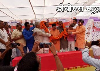 महराजगंज: फरेंदा बजरंग बहादुर सिंह ने गुजरौलिया में पुल और सड़क का शिलान्यास कर गिनायी सरकार की योजना