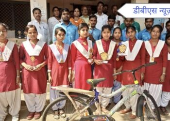 बृजमनगंज: प्रतिभा सम्मान समारोह में छात्र छात्राओं को अभिभावकों के साथ किया गया सम्मानित