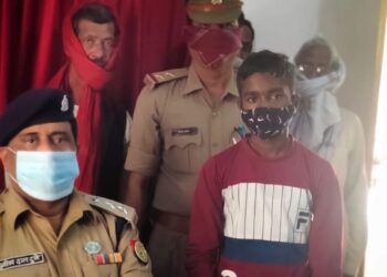 महराजगंज फरेन्दा पुलिस ने किया सराहनीय कार्य, गुमशुदा नाबालिक 13 वर्षीय बच्चे को 72 घंटे के अंदर बरामद कर परिजनों के चेहरे पर लौटाई मुस्कान