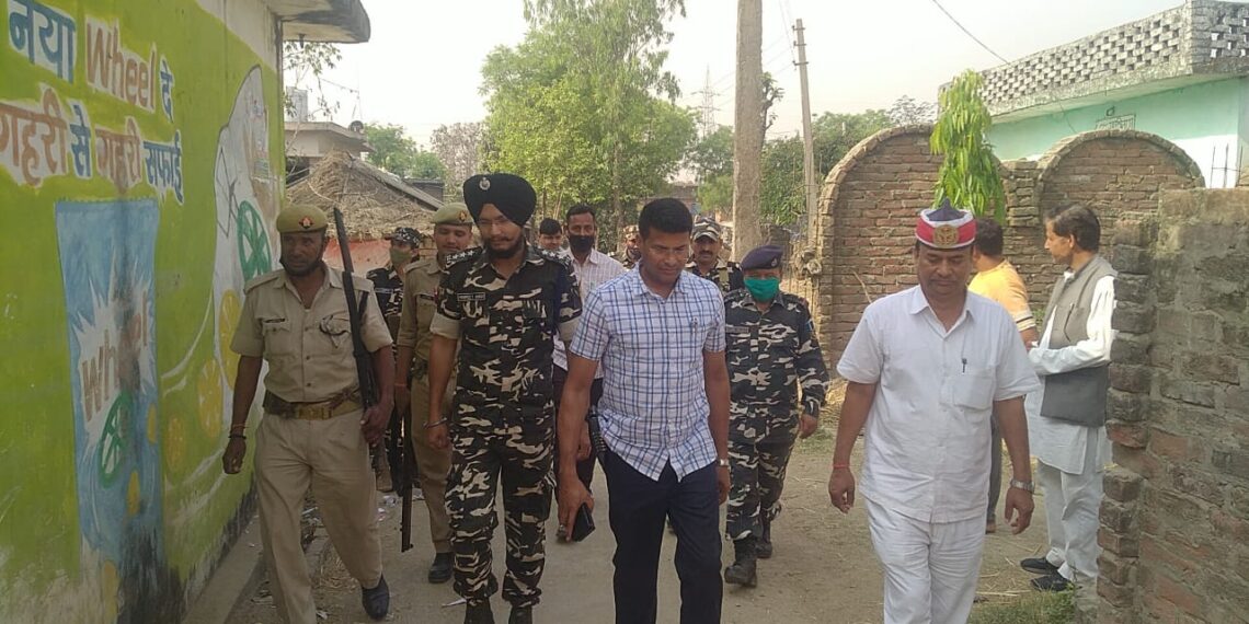 बिना डरे करें मतदान, दबाव बनाने वाले जाएंगे जेल: एसडीएम प्रमोद कुमार