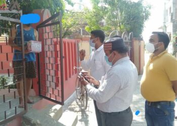 नौतनवां में कोविड पॉजिटिव व्यक्तियों के घर स्वास्थ विभाग की टीम के साथ पहुंचे एसडीएम प्रमोद कुमार, बताये ये 6 मुख्य बातें