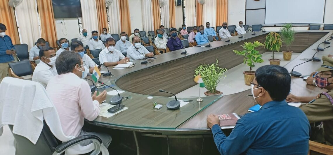 NCC कैडेट्स और स्वयं सेवी संस्थाएं करेंगे वैक्सीनेशन को जागरूक, कॉलेजो के एनसीसी हेड के साथ CDO ने की बैठक