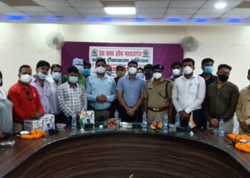 प्रेस क्लब ऑफ महराजगंज के बैनर तले 18+ मीडिया वैक्सीनेशन का शुभारंभ