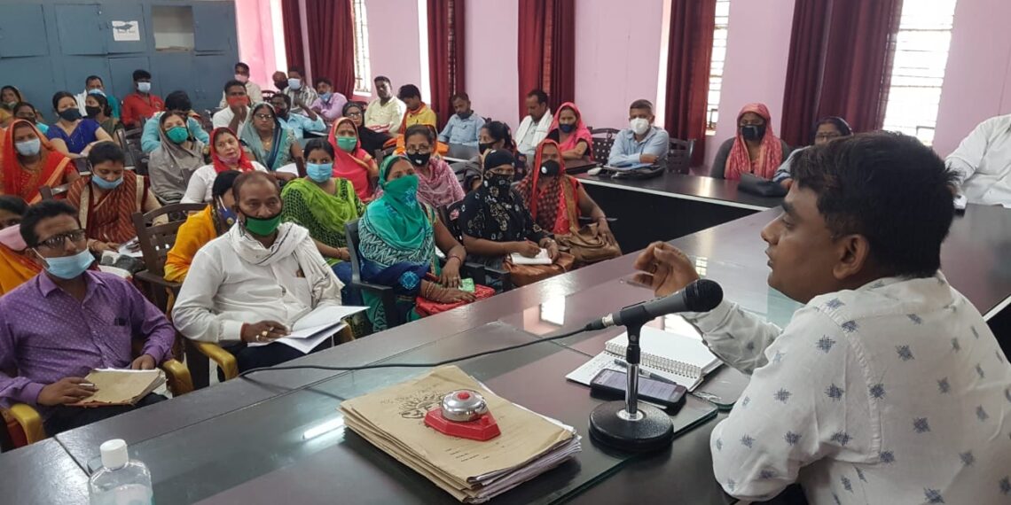 नौतनवां: आगामी विधानसभा चुनाव के मद्देनजर मतदाता सूची पुनरीक्षण अभियान शुरू