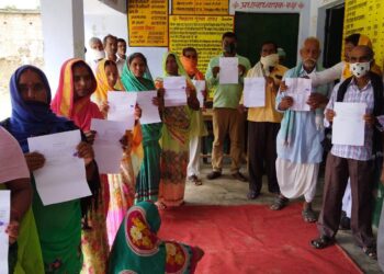 नवनिर्वाचित ग्राम प्रधान व सदस्यों ने पद और गोपनीयता की ली शपथ