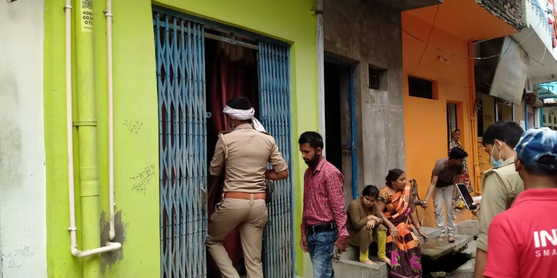 नौतनवां: एक सप्ताह के अंदर नगर में दूसरी चोरी, पहुँची पुलिस