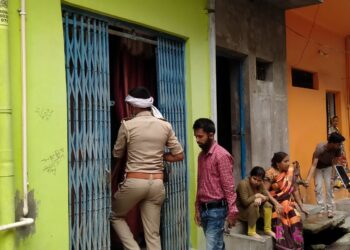 नौतनवां: एक सप्ताह के अंदर नगर में दूसरी चोरी, पहुँची पुलिस